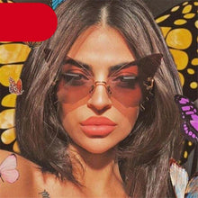 将图片加载到图库查看器，Charming Butterfly Sunglasses Women Luxury Design Glasses Women Summer Oversized Anti-reflective Eyeglasses Women Cool Fashion Trendy Sunglasses
