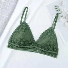 Load image into Gallery viewer, Charming Floral Lace Bra Top For Women Push Up Female Lingerie breathable Bralette Removable Pad Thin Fashion New Wireless Bras
