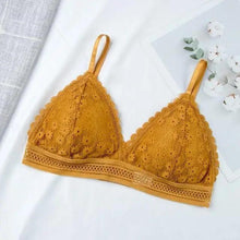 Load image into Gallery viewer, Charming Floral Lace Bra Top For Women Push Up Female Lingerie breathable Bralette Removable Pad Thin Fashion New Wireless Bras
