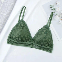 Load image into Gallery viewer, Charming Floral Lace Bra Top For Women Push Up Female Lingerie breathable Bralette Removable Pad Thin Fashion New Wireless Bras
