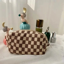 Load image into Gallery viewer, Checkered Pattern Zipper Makeup Bag
