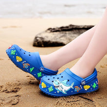 将图片加载到图库查看器，Children Summer Cartoon Sandals Quick-Dry Beach Kids Clogs Slippers Light-Weight Wear-Resistant Boy Girl Shoes Comfort Clogs Kids Slip On Garden Shoes Boys Lightweight Outdoor Beach Pool Slide Sandals
