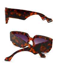 Load image into Gallery viewer, Classic Frames Style New Vintage Fashion Square Sunglasses For Men &amp; Women Famous Luxury Design Big Frame Gradient SunGlasses For Female
