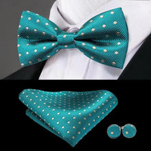 Load image into Gallery viewer, Classic Green Bow Ties Men Silk Butterfly Tie  With Pocket Square And Cufflinks Set For Men Elegant Design Wedding Party Bowties Solid Color Gentleman Bow Tie And Pocket Square Cufflink Set
