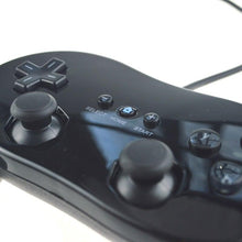 将图片加载到图库查看器，Classic White And Black Wired Pro Remote Game Controller Compatible With PC Laptop
