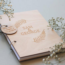 将图片加载到图库查看器，Custom Engraved Classic Oak Tree Wood Wedding Guest Book Rustic Wedding Decor Paper Photo Album Scrapbook Paper Baby Family Scrapbook Albums Family Anniversary Gift For Couple
