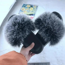 Load image into Gallery viewer, Cute Fluffy Ladies Indoor Warm Slippers Furry Luxury Flip Flops   Women's Fashion Flat Soft Flip Flops
