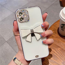 将图片加载到图库查看器，Cute Luxury Fashion 3d Bow Pearl Bracelet Girl Soft Case For iPhone 11 12 13 Pro Max 7 8 Plus Xr X Xs Se Anti-drop Cover Pearl Chain Bow Phone Case Ideal for iPhone Elegant Phone Case
