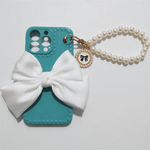 将图片加载到图库查看器，Cute Luxury Fashion 3d Bow Pearl Bracelet Girl Soft Case For iPhone 11 12 13 Pro Max 7 8 Plus Xr X Xs Se Anti-drop Cover Pearl Chain Bow Phone Case Ideal for iPhone Elegant Phone Case
