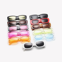 将图片加载到图库查看器，Cute Purple Oval Sunglasses For Women Retro Luxury Design Eyeglasses Lightweight Frames UV400 Protection Comfortable Round Outdoor Women Sun Glasses
