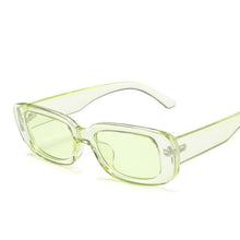 将图片加载到图库查看器，Cute Purple Oval Sunglasses For Women Retro Luxury Design Eyeglasses Lightweight Frames UV400 Protection Comfortable Round Outdoor Women Sun Glasses
