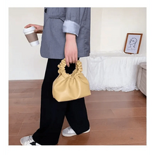 将图片加载到图库查看器，Cute Small Women's Leather Clutches Vintage Style Shoulder Messenger Bags , Handbag And Purses For Women
