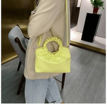 将图片加载到图库查看器，Cute Small Women's Leather Clutches Vintage Style Shoulder Messenger Bags , Handbag And Purses For Women
