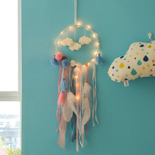 将图片加载到图库查看器，Decoration Home Dream Catchers Hanging Wall Decor Art Pendant Handmade Traditional White Cloud Dream Catcher With Led String Lights Wall Hanging Kids Room Decor Nursery Wall Art Ornament Decor Craft Gift Cute Wind Chimes National Feather Kids Girls
