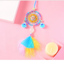 将图片加载到图库查看器，Decoration Home Dream Catchers Hanging Wall Decor Art Pendant Handmade Traditional White Cloud Dream Catcher With Led String Lights Wall Hanging Kids Room Decor Nursery Wall Art Ornament Decor Craft Gift Cute Wind Chimes National Feather Kids Girls
