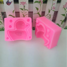 Load image into Gallery viewer, Duck Shaped Silicone Mold Fondue Cake Decorating Tool Candy Cookie Chocolate Mold Kitchen Baking Tool 3D Duck Silicone Mold Rubber Duck Silicone Mold
