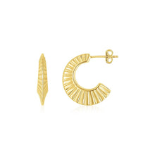Load image into Gallery viewer, 14K Yellow Gold Graduated Scalloped Pointed Half Hoops
