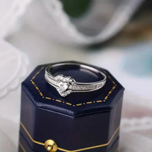 Load image into Gallery viewer, Elegant 925 Sterling Silver Heart Ring with Sparkling Zirconia
