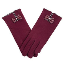 Load image into Gallery viewer, Elegant Red Autumn Full Finger Warm Women Gloves Classic Soft Comfortable Winter One Size Gloves For Women
