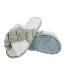 将图片加载到图库查看器，Elegant Warm Fluffy Slippers Women Faux Fur Indoor Floor Slides Flat Soft Furry Shoes Non Slip House Soft Plush Cozy House Shoes Furry Open Toe Indoor Outdoor Slip On Warm Winter Shoes
