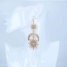 将图片加载到图库查看器，Exaggerated Luxury Sun Moon Stars Drop Earrings
