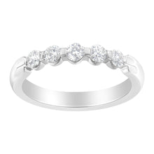 将图片加载到图库查看器，14K White Gold 1/2 cttw Diamond 5-Stone Band Ring (H-I Clarity, SI2-I1 Color) - Size 7
