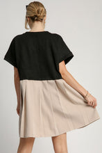 Load image into Gallery viewer, Black Full Size Round Neck Dress with Side Pockets Plus Size Casual Women Outdoor Dress

