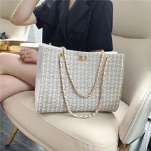 Load image into Gallery viewer, Famous Designer Pu Leather Chain Shoulder Bag/Crossbody Bags With High Quality And Large Capacity For Ladies And Girls
