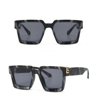 Load image into Gallery viewer, Fashion Black Design Stylish Sunglasses For Men &amp; Women Square Shape Driving Eyewear Classic Luxury Style Sun Glasses For Men Women Anti Blue Light Sun Glasses For Summer
