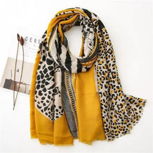 将图片加载到图库查看器，Fashion Leopard Scarf Women High Quality Autumn Winter Wrap Stylish Casual Wear Scarfs For Women Elegant Women's Scarf Fashion Scarf
