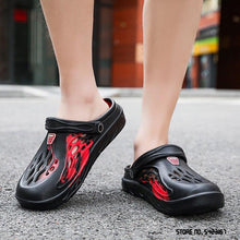 将图片加载到图库查看器，Fashion Men Sandals Summer Hole Rubber Clogs Garden Shoes Beach Flat Slippers Slip On Beach Sandals Lightweight Slippers Water Shoes
