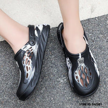 将图片加载到图库查看器，Fashion Men Sandals Summer Hole Rubber Clogs Garden Shoes Beach Flat Slippers Slip On Beach Sandals Lightweight Slippers Water Shoes
