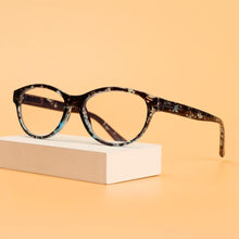 Load image into Gallery viewer, Fashion Reading Eyeglasses Men Women High Definition Transparent Optical Eyewear Anti Blue Eye Protection Eyeglasses Transparent Optical Eyewear With Diopter +1.0~+ 4.0
