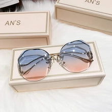 Load image into Gallery viewer, 3-Pack: Fashion Tea Gradient Sunglasses
