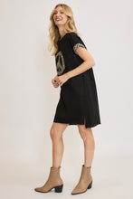 将图片加载到图库查看器，Peace Plaid Applique Short Sleeve Mini Dress For Women – Trendy Plaid Design, Unique Peace Applique, High-Low Hem for a Chic Look
