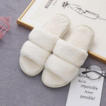 将图片加载到图库查看器，Fluffy Slippers Women Cozy Faux Fur Cross Indoor Floor Slides Flat Soft Furry Shoes Fluffy Furry Fur Slippers Flip Flop Open Toe Cozy House Memory Foam Sandals Slides Soft Flat Comfy Slippers
