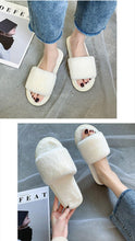 将图片加载到图库查看器，Fluffy Slippers Women Cozy Faux Fur Cross Indoor Floor Slides Flat Soft Furry Shoes Fluffy Furry Fur Slippers Flip Flop Open Toe Cozy House Memory Foam Sandals Slides Soft Flat Comfy Slippers
