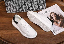 将图片加载到图库查看器，Genuine Leather Women Platform Sneakers Autumn Fashion Sports Little White Shoes Platform Flats Casual Lace Up Woman Comfort Walking Sneakers
