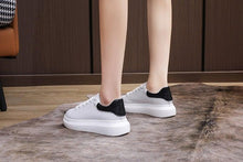 将图片加载到图库查看器，Genuine Leather Women Platform Sneakers Autumn Fashion Sports Little White Shoes Platform Flats Casual Lace Up Woman Comfort Walking Sneakers
