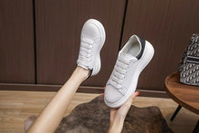 将图片加载到图库查看器，Genuine Leather Women Platform Sneakers Autumn Fashion Sports Little White Shoes Platform Flats Casual Lace Up Woman Comfort Walking Sneakers
