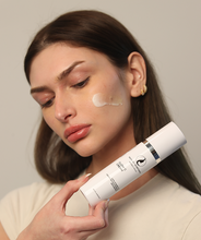 将图片加载到图库查看器，Glow C Cream
