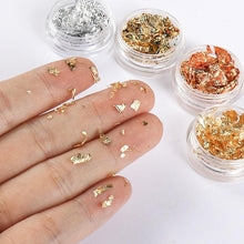 将图片加载到图库查看器，Gold Silver Irregular Aluminum Foil Paper Nail Art Sticker 3D Glitter Manicure UV Gel Polish Nail Decoration Tools Decoration Stickers Decoration New Gold Nail Transfer Foils for Nail Arts Nails Supply Holographic Effect Nail Art Foil Stickers
