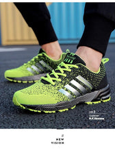 将图片加载到图库查看器，Green Breathable Mens Running Sneakers Outdoor Marathon Lightweight Running Mens Sport Shoes Athletic Footwear Breathable Comfortable Athletic Sport Sneakers
