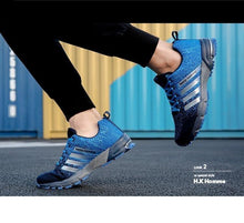 将图片加载到图库查看器，Green Breathable Mens Running Sneakers Outdoor Marathon Lightweight Running Mens Sport Shoes Athletic Footwear Breathable Comfortable Athletic Sport Sneakers
