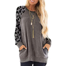 将图片加载到图库查看器，Haute Edition Women's Ultra Soft Long Sleeve Pullover Sweatshirt Leopard Design
