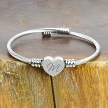 将图片加载到图库查看器，Heart Cable Initial Bracelet Hypoallergenic and Adjustable
