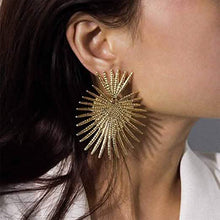 将图片加载到图库查看器，Heart Dangle Earrings Studs Gold Star Statement Earrings
