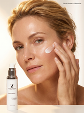 将图片加载到图库查看器，Glamourizer Moisturizer
