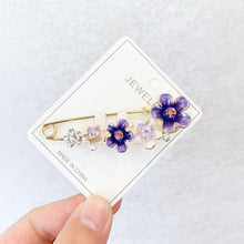 将图片加载到图库查看器，High-end Safety Pins For Women Flower Pin Crystal Rhinestones Safety Pins Woman Jewelry Accessories Hijab Scarf Clip Buckles
