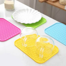 Load image into Gallery viewer, Home Anti-Hot Silicone Mat
